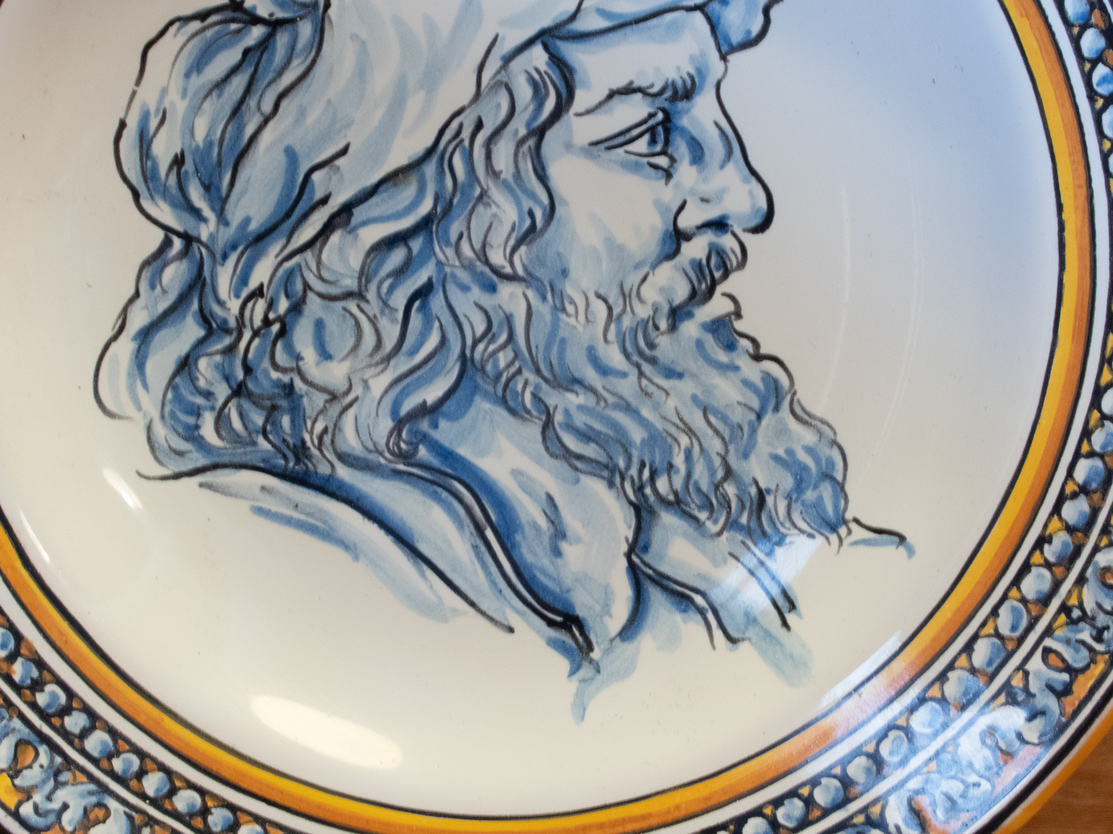 plato retrato alfarero Totom cerámica traciional